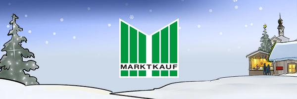 Winterliche Marktkauf-Szene mit schneebedecktem Weihnachtsmarkt und Logo.