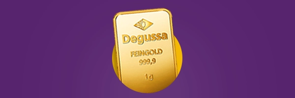 Exklusiver 1g Goldbarren von Degussa auf elegantem lila Hintergrund.