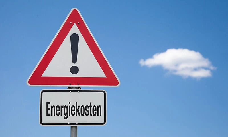 Halte immer die Energiekosten im Blick – mit unseren Tipps gelingt das Sparen